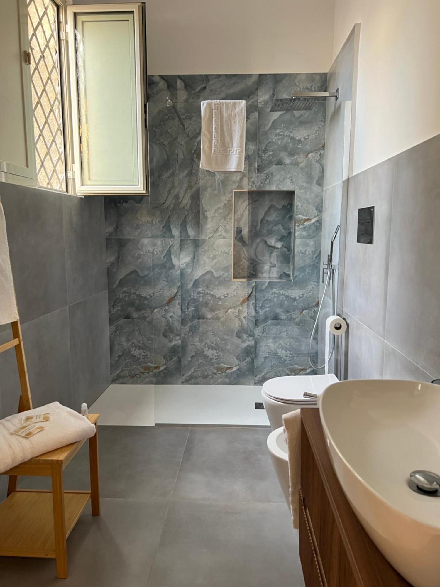 Ninetta A Toledo Apartment เนเปิลส์ ภายนอก รูปภาพ
