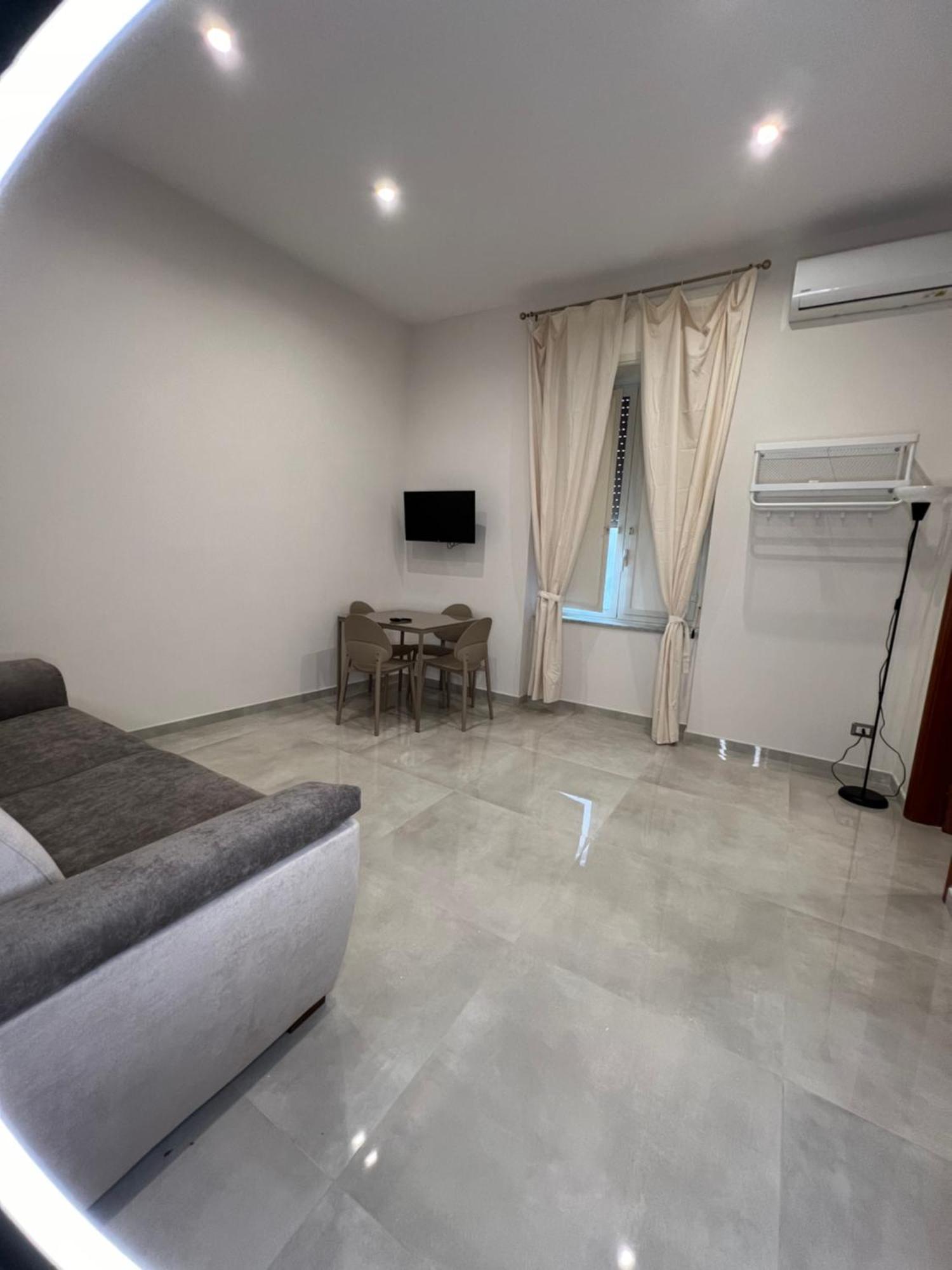 Ninetta A Toledo Apartment เนเปิลส์ ภายนอก รูปภาพ