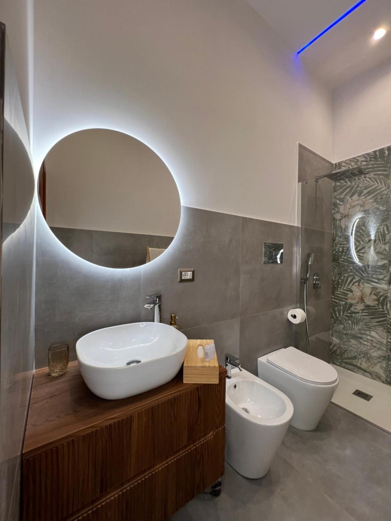 Ninetta A Toledo Apartment เนเปิลส์ ภายนอก รูปภาพ